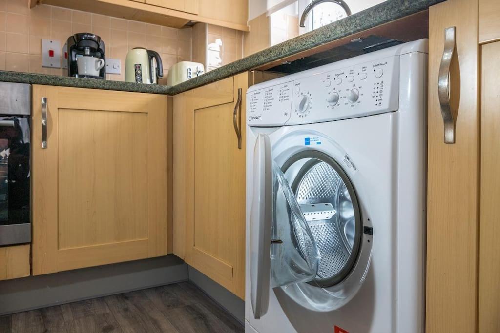 Reading 2-Bed Apartment & Parking Dış mekan fotoğraf