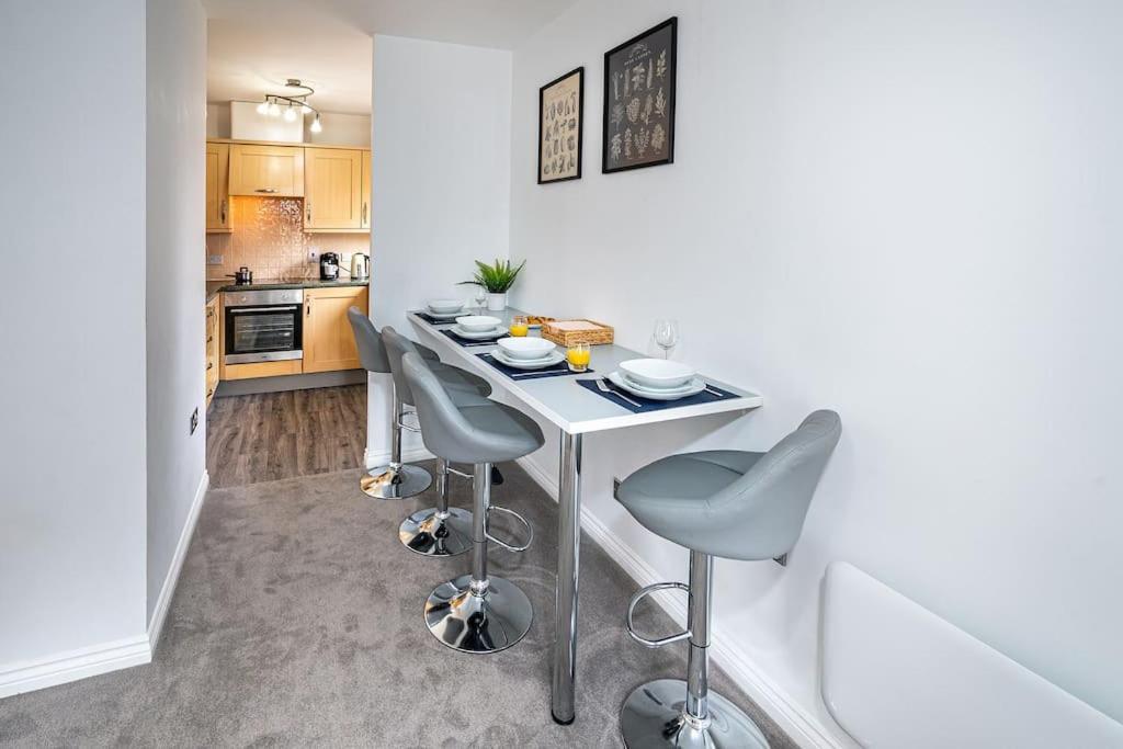 Reading 2-Bed Apartment & Parking Dış mekan fotoğraf