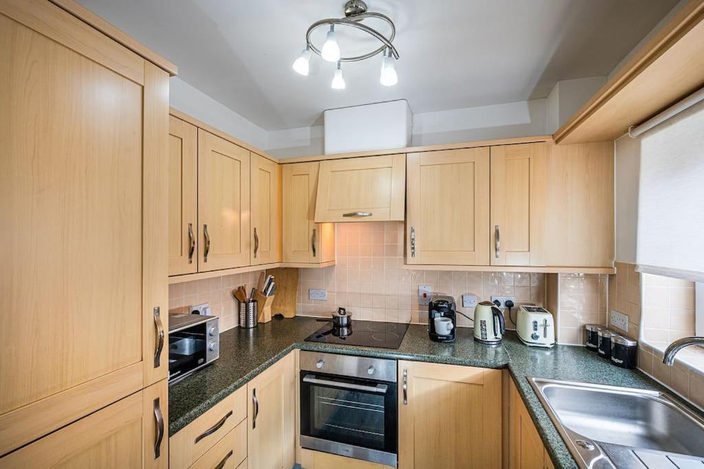 Reading 2-Bed Apartment & Parking Dış mekan fotoğraf
