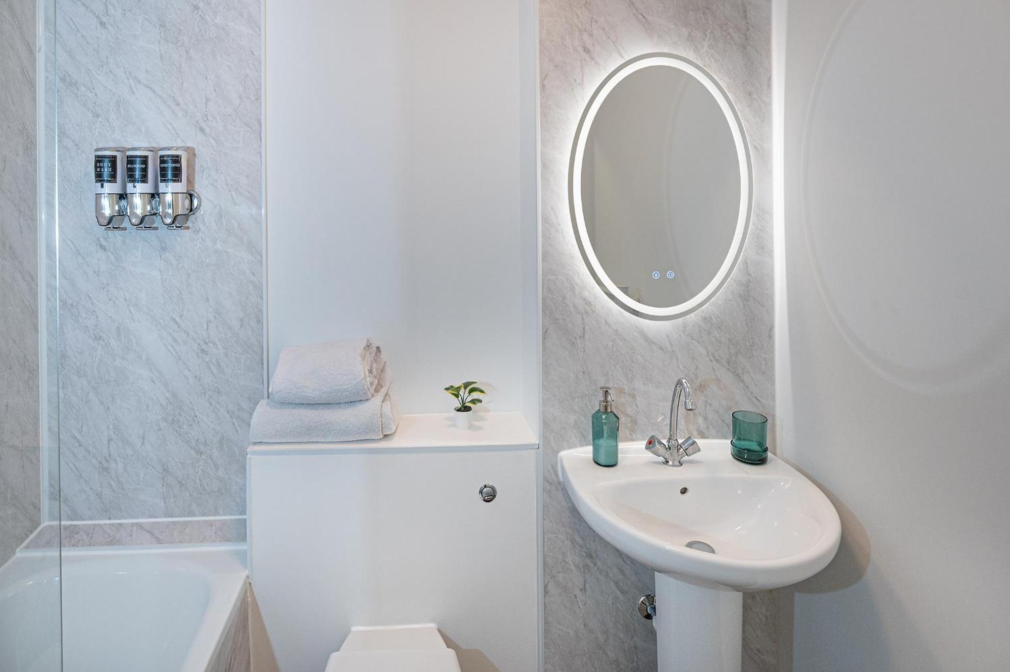 Reading 2-Bed Apartment & Parking Dış mekan fotoğraf